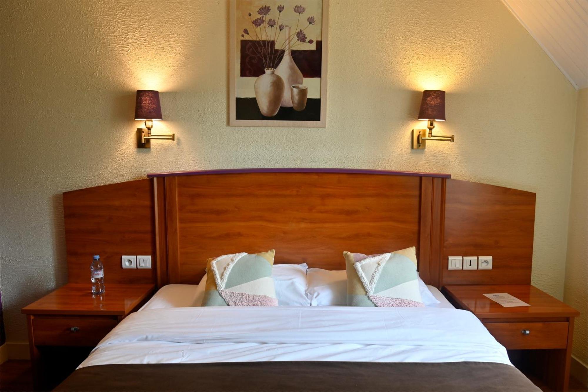 Logis Auberge De Launay Limeray Exteriör bild