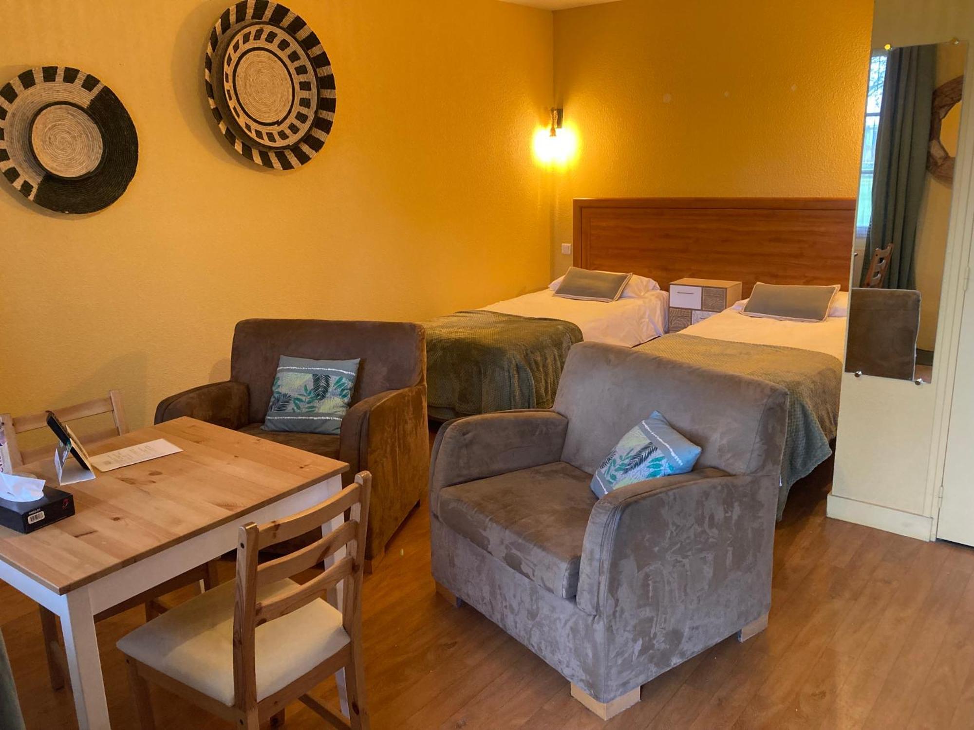 Logis Auberge De Launay Limeray Exteriör bild