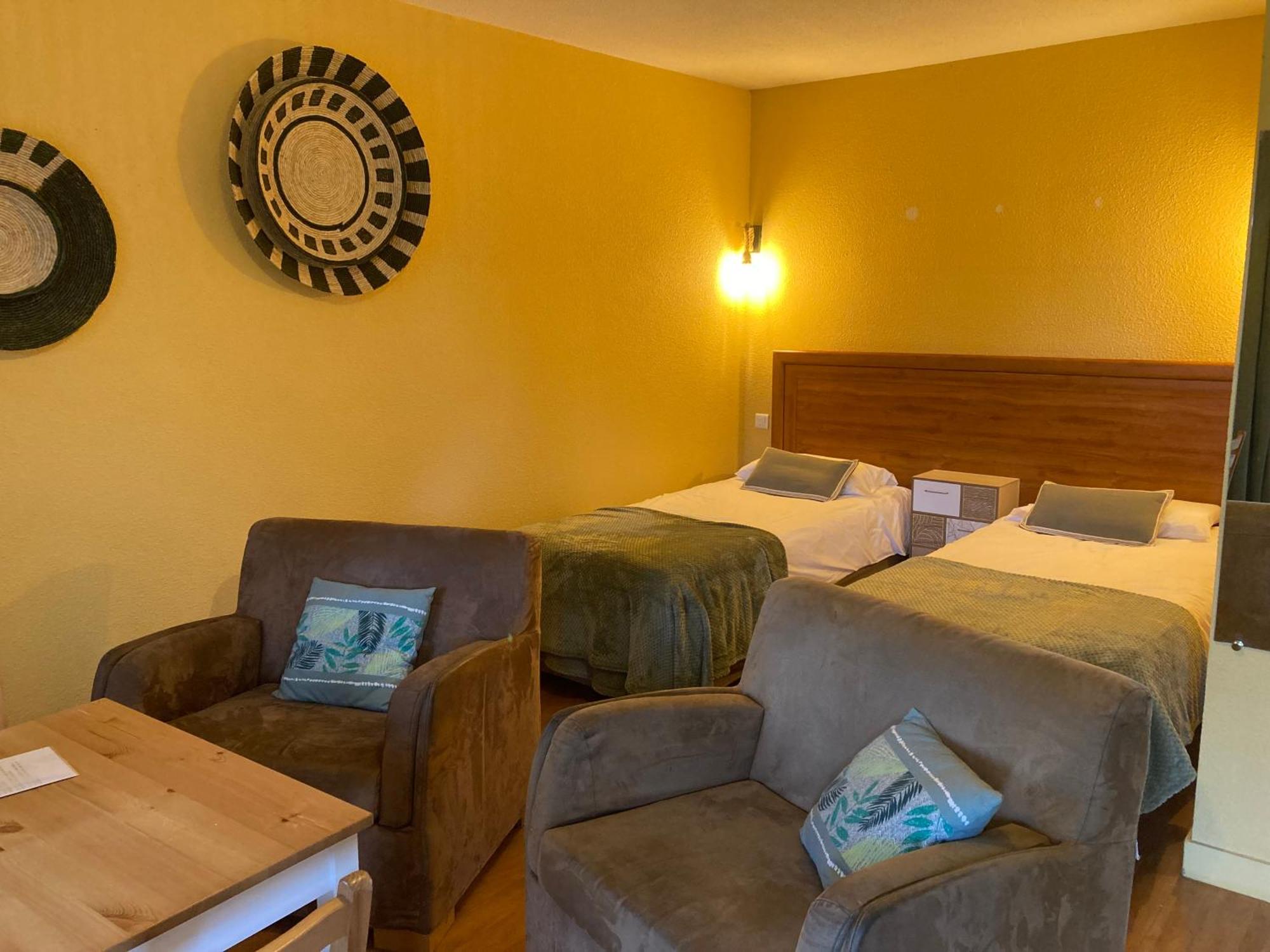 Logis Auberge De Launay Limeray Exteriör bild