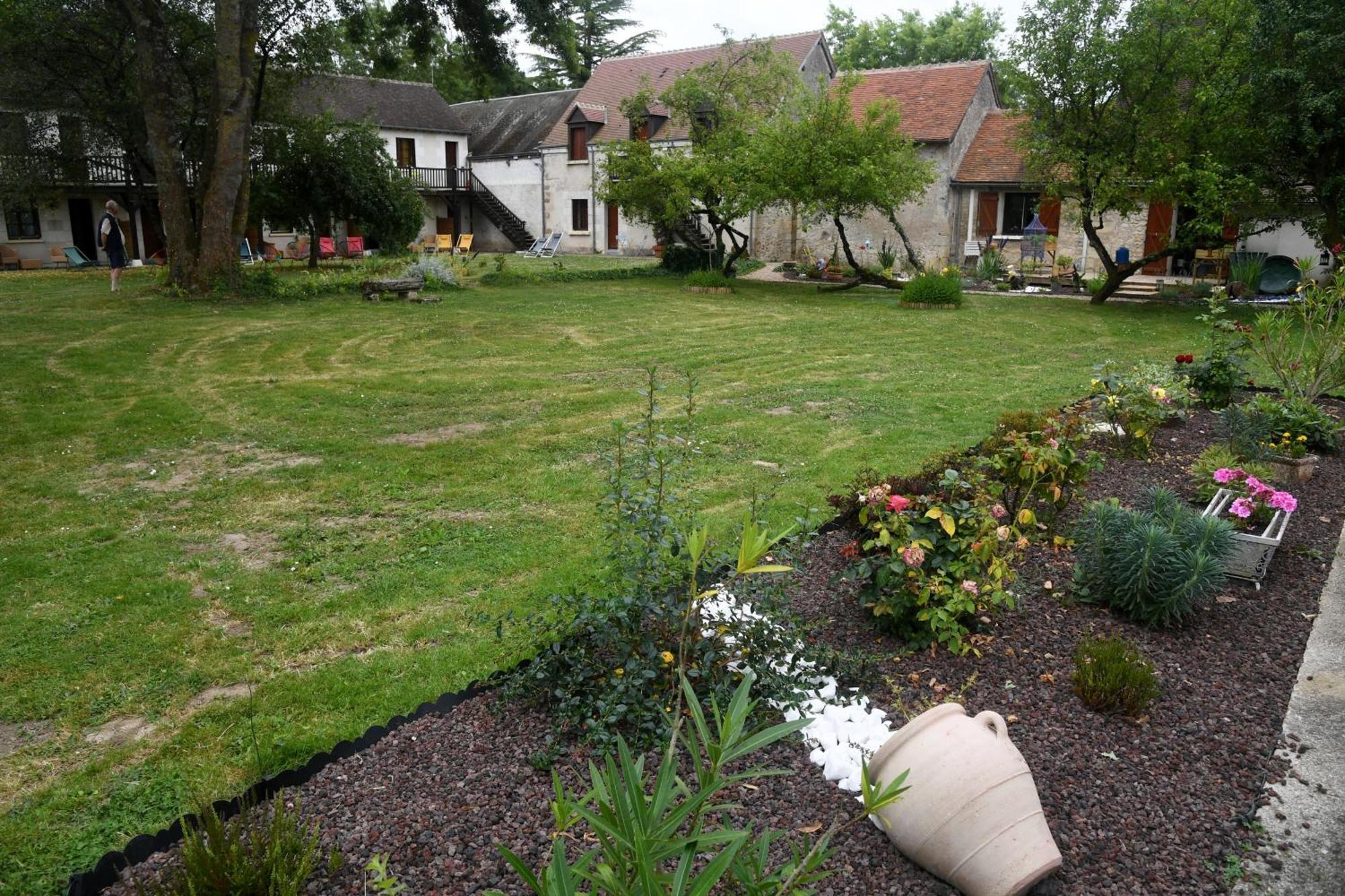 Logis Auberge De Launay Limeray Exteriör bild